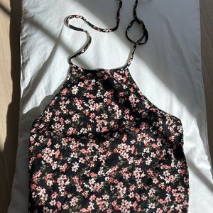 Crop top, halter neck tie